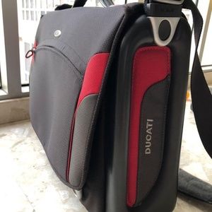 RARE = TUMI DUCATI T3 MESSENGER LAPTOP COMPUTER BAG